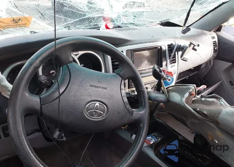 2004 Toyota 4Runner Limited V8 z USA, uszkodzony, nr VIN JTEZT17RX48004746